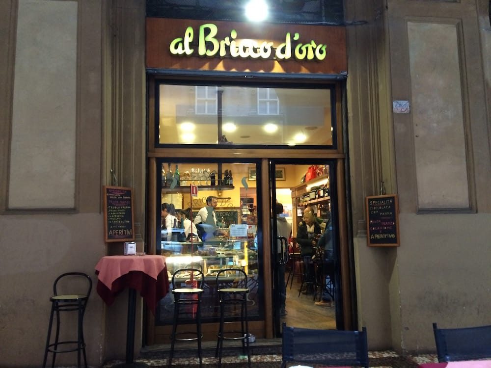 After the Archiginnasio of Bologna we needed an espresso stop and this place, al Bricco d'oro was fantastic. Simple, humble, friendly - they were amazing