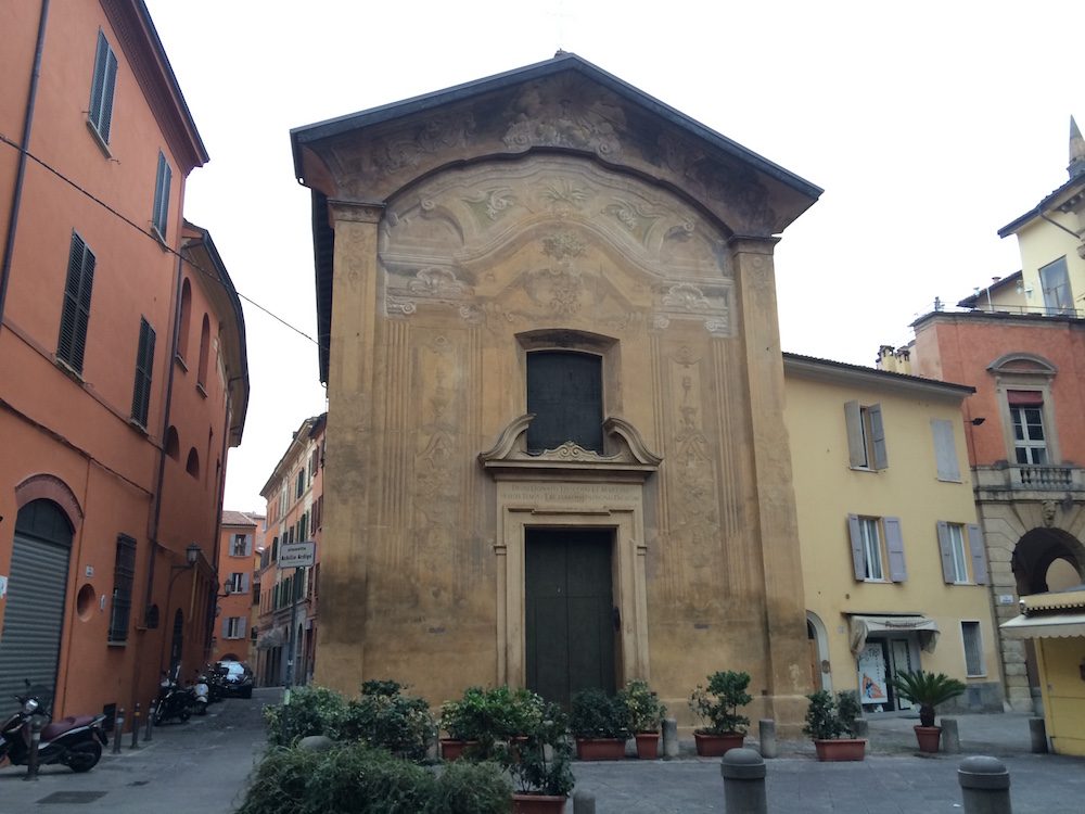 This building is typical of Bologna, fortified and beatiful at the same time